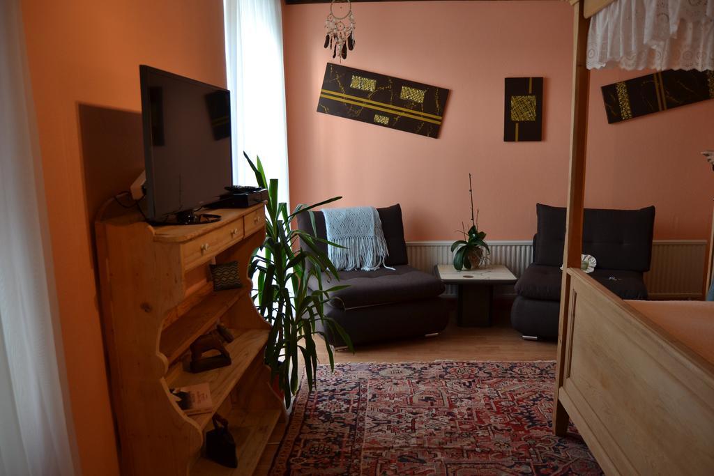 Garni Fluela Susch Hotel Room photo